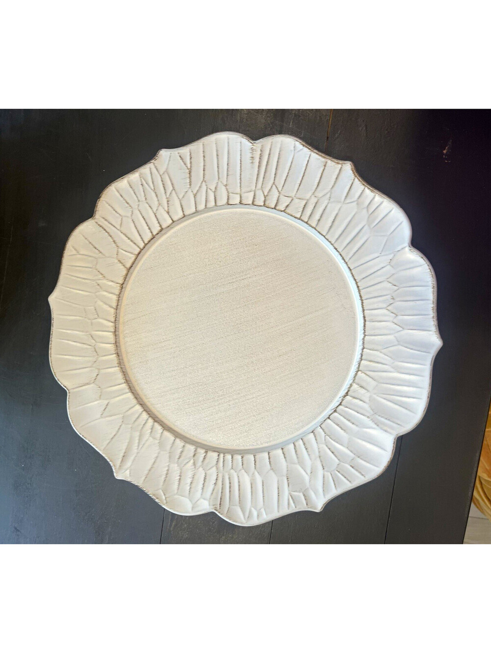 Smart Living White Scalloped Round Plastic Plate 13 in Leaf Rim Design